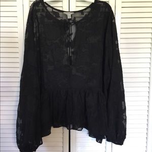 Belle sky lace Top